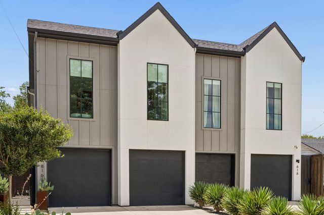 818 Muncie Avenue, Dallas, TX 75212