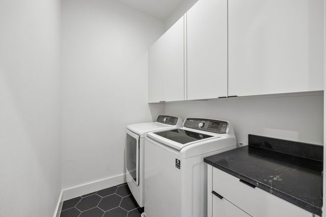 818 Muncie Avenue, Dallas, TX 75212