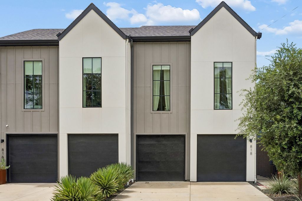 818 Muncie Avenue, Dallas, TX 75212