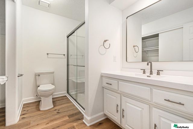 15241 R Street, Omaha, NE 68137