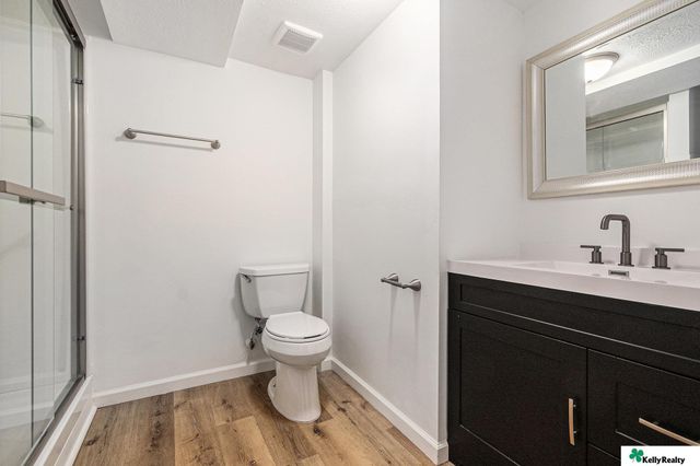 15241 R Street, Omaha, NE 68137