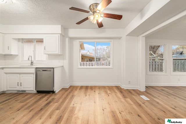 15241 R Street, Omaha, NE 68137