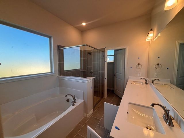 104 Snowy Owl Trail, New Fairview, TX 76078