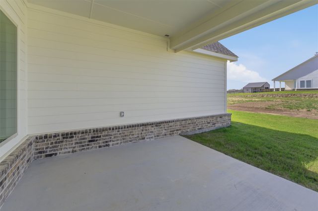 104 Snowy Owl Trail, New Fairview, TX 76078