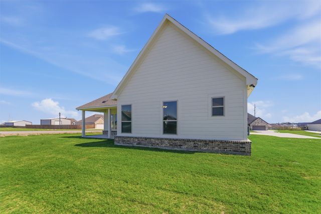 104 Snowy Owl Trail, New Fairview, TX 76078