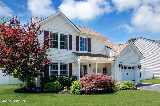 52 N Sailors Quay Drive, Brick, NJ 08723