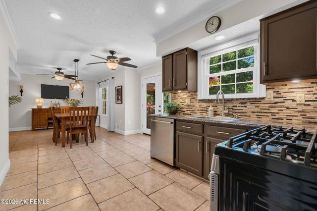 52 N Sailors Quay Drive, Brick, NJ 08723