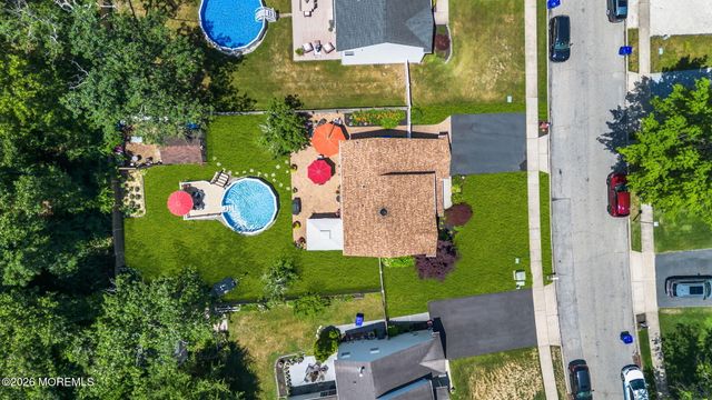 52 N Sailors Quay Drive, Brick, NJ 08723