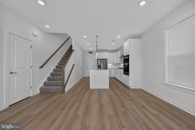 16184 FREDERICK RD, Rockville, MD 20850