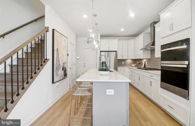 16184 FREDERICK RD, Rockville, MD 20850