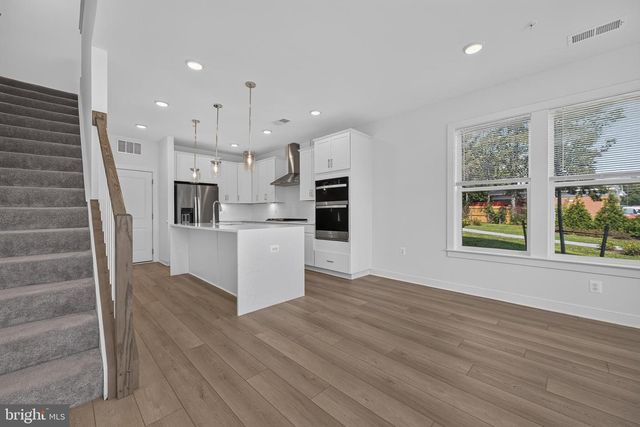16184 FREDERICK RD, Rockville, MD 20850