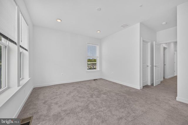 16184 FREDERICK RD, Rockville, MD 20850