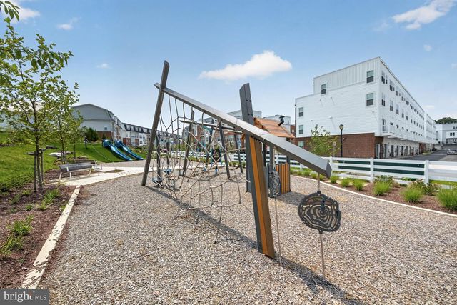 16184 FREDERICK RD, Rockville, MD 20850