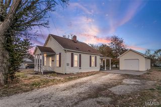 713 Harrison Street, Jerseyville, IL 62052