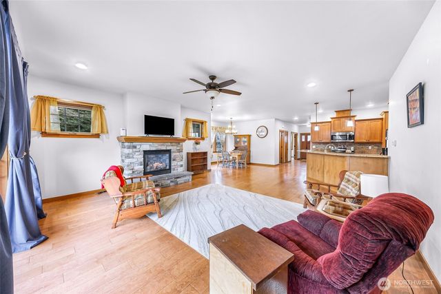 879 Bentgrass Way, Lynden, WA 98264