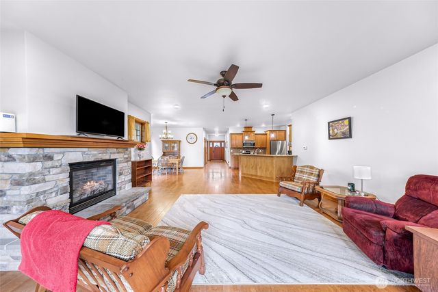 879 Bentgrass Way, Lynden, WA 98264