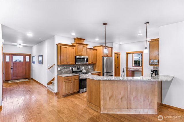 879 Bentgrass Way, Lynden, WA 98264