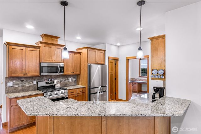 879 Bentgrass Way, Lynden, WA 98264