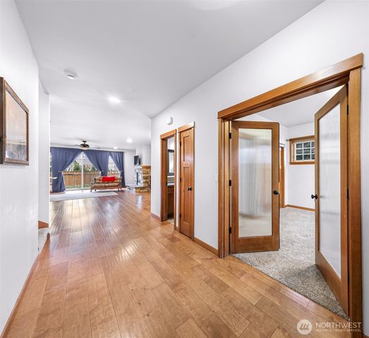 879 Bentgrass Way, Lynden, WA 98264