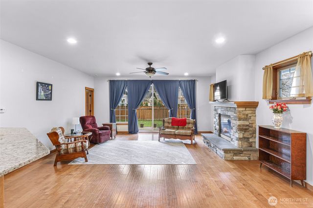 879 Bentgrass Way, Lynden, WA 98264