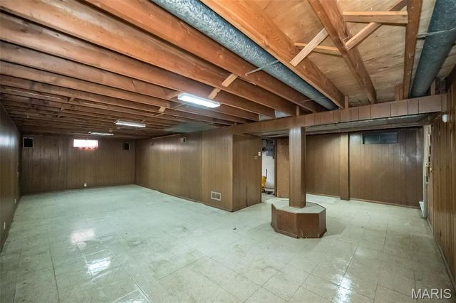 525 Angelus Drive, Florissant, MO 63031
