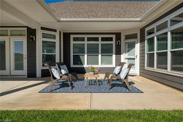 1124 Hudson Drive, Mebane, NC 27302