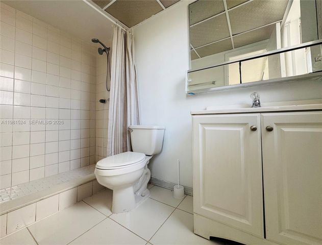 1800 SW 81st Ave 1414, North Lauderdale, FL 33068