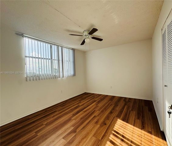 1800 SW 81st Ave 1414, North Lauderdale, FL 33068