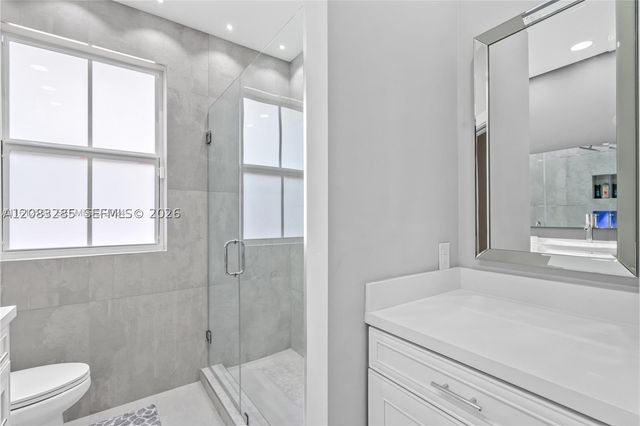 15877 SW 61st Way, Miami, FL 33193
