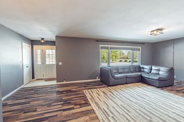 1755 W Farview Drive, Peru, IN 46970