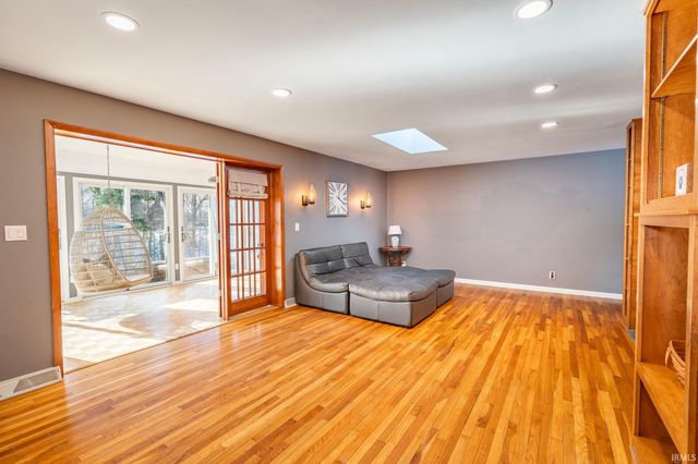 1755 W Farview Drive, Peru, IN 46970