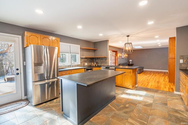 1755 W Farview Drive, Peru, IN 46970