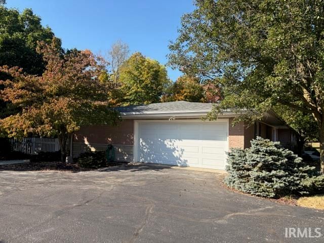 1755 W Farview Drive, Peru, IN 46970