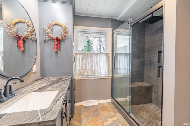 1755 W Farview Drive, Peru, IN 46970