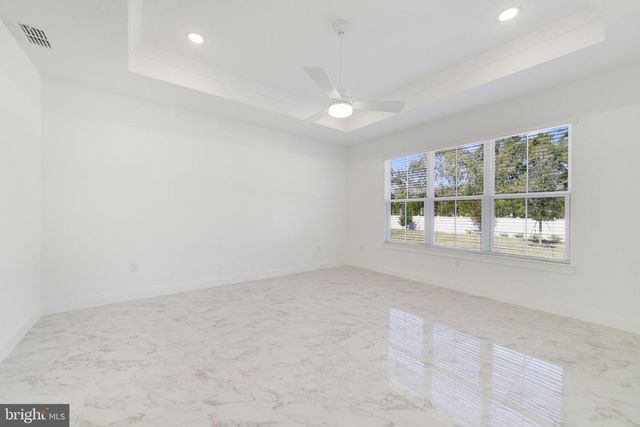 12150 GORE MEADOW DR, Nokesville, VA 20181