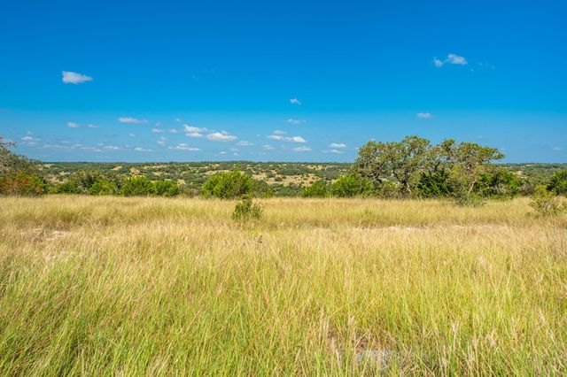 12995 Hackberry Rd, Rocksprings, TX 78880