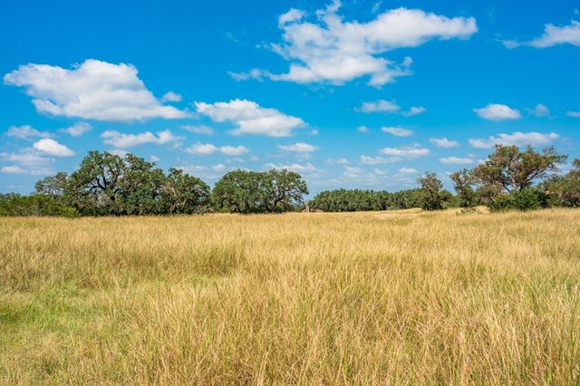 12995 Hackberry Rd, Rocksprings, TX 78880