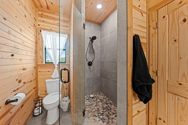 12995 Hackberry Rd, Rocksprings, TX 78880