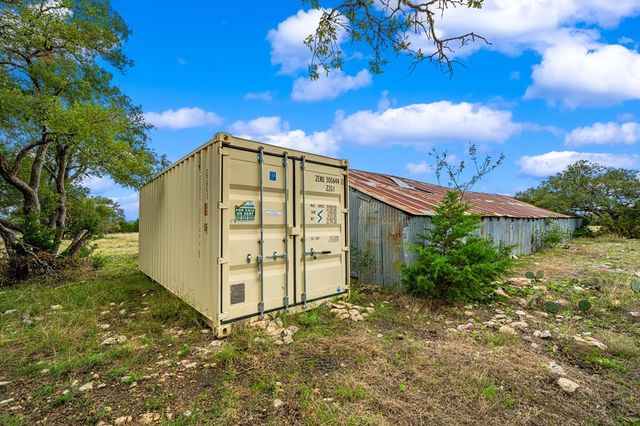 12995 Hackberry Rd, Rocksprings, TX 78880