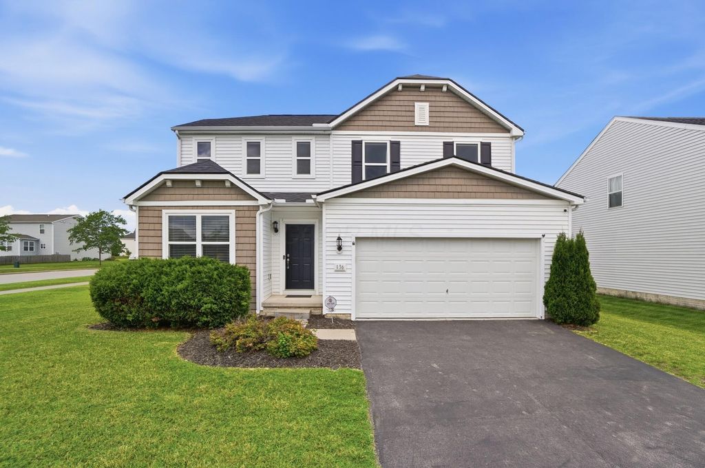 136 Halcyon Drive, Pataskala, OH 43062