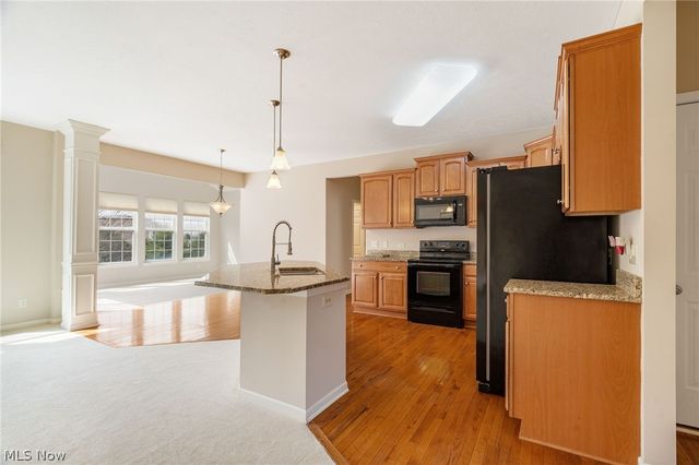 3196 Dunstone Circle, Akron, OH 44312