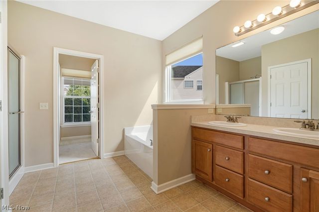 3196 Dunstone Circle, Akron, OH 44312