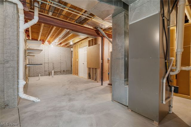 3196 Dunstone Circle, Akron, OH 44312