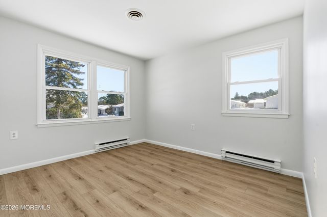 91 Westport Drive 71, Whiting, NJ 08759