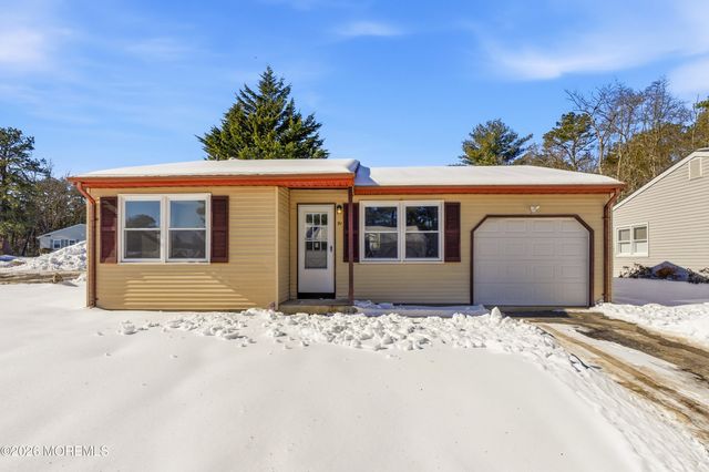 91 Westport Drive 71, Whiting, NJ 08759