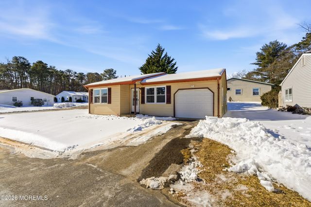 91 Westport Drive 71, Whiting, NJ 08759