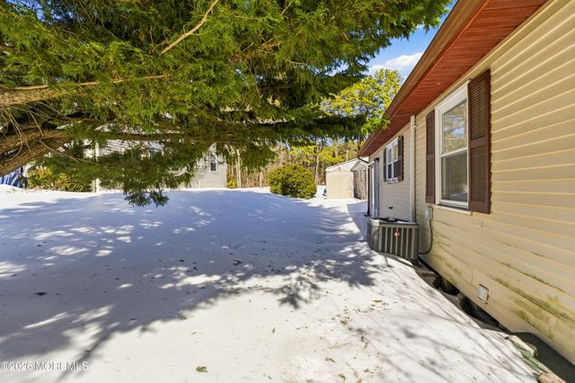 91 Westport Drive 71, Whiting, NJ 08759