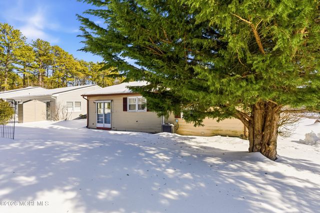 91 Westport Drive 71, Whiting, NJ 08759