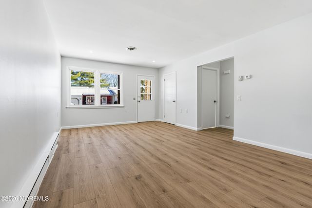 91 Westport Drive 71, Whiting, NJ 08759