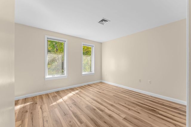 51 Goodnow Ln, Framingham, MA 01702